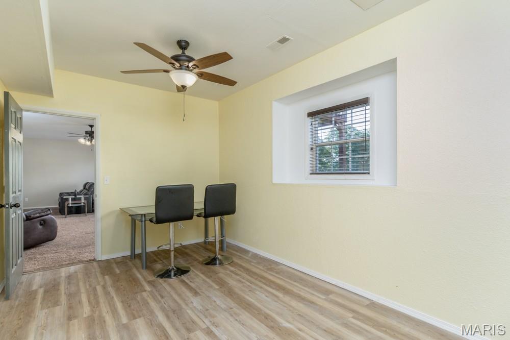 20485 Stagecoach Road Waynesville, MO 65583 - Photo 27 of 43