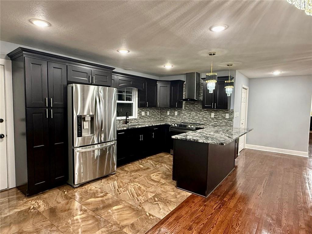 539 Westvale Road Kansas City, KS 66102 - Photo 2 of 32