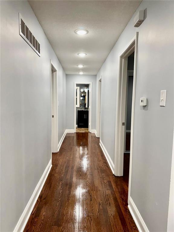 539 Westvale Road Kansas City, KS 66102 - Photo 10 of 32