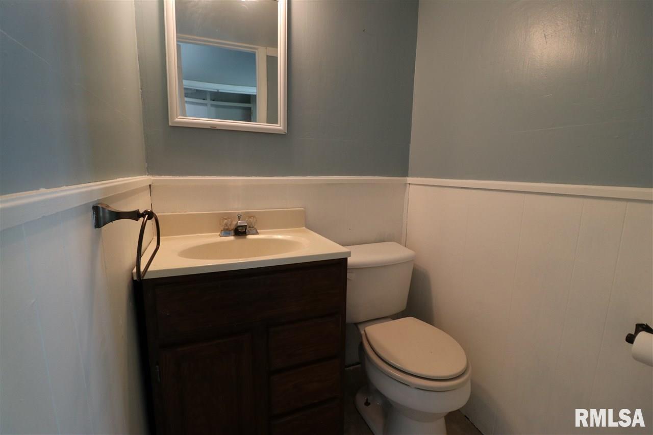 1108 West Ridge Road Peoria, IL 61614 - Photo 8 of 16 Gallery Image 8