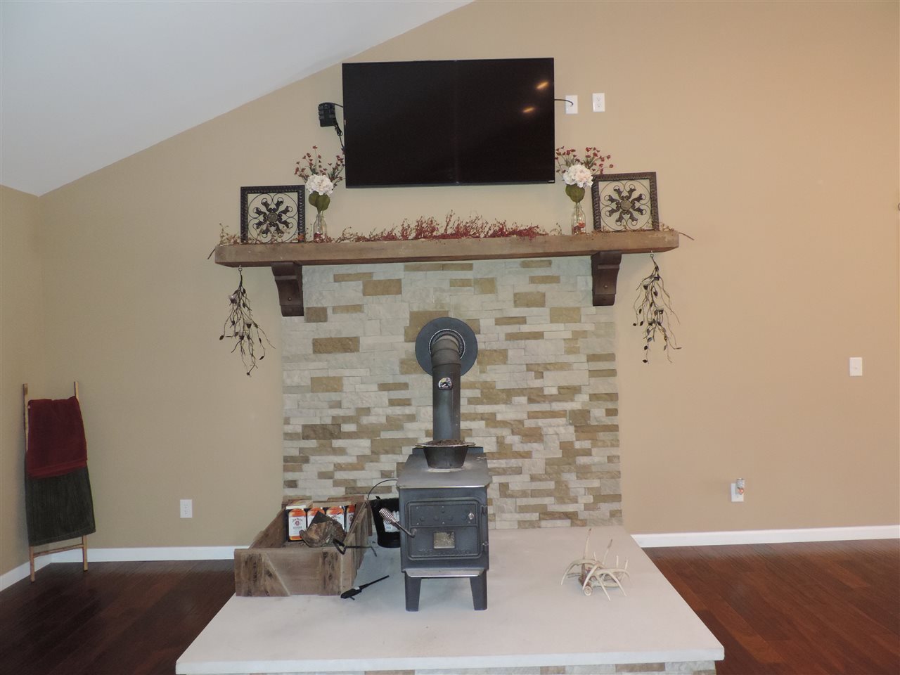 1511 Peerless Road Bedford, IN 47421 - Photo 10 of 36