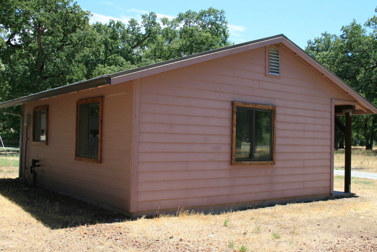 10828 Beaver Road Oak Run, CA 96069 - Photo 12 of 39 Art studio side view