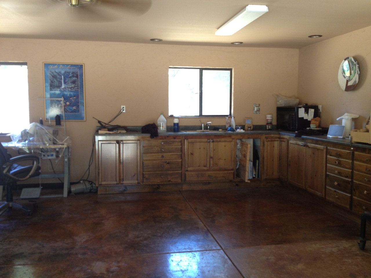 10828 Beaver Road Oak Run, CA 96069 - Photo 13 of 39 art studio-interior