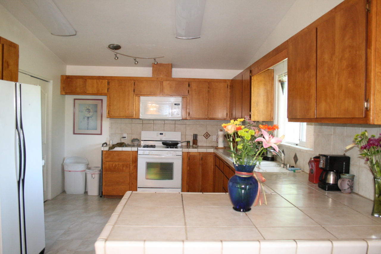 10828 Beaver Road Oak Run, CA 96069 - Photo 21 of 39 kitchen