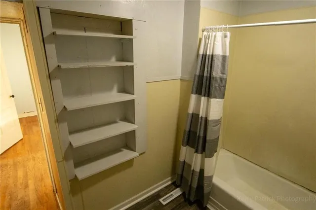 $88,400 | 1015 Corby Street, St. Joseph, MO 64501