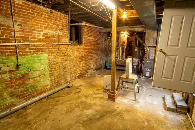 $88,400 | 1015 Corby Street, St. Joseph, MO 64501