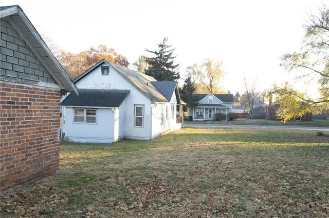 $82,900 | 1015 Corby Street, St. Joseph, MO 64501