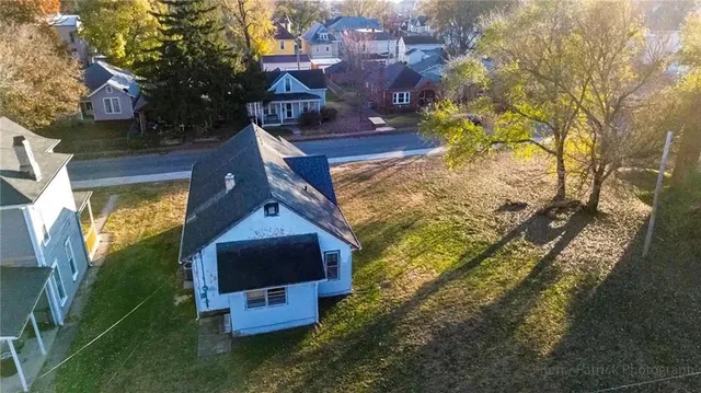 $82,900 | 1015 Corby Street, St. Joseph, MO 64501