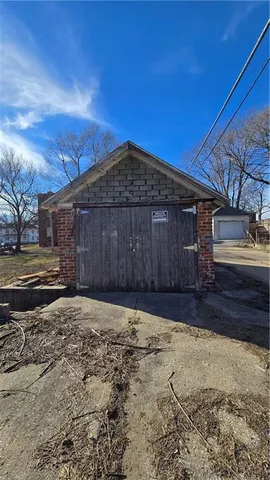 $82,900 | 1015 Corby Street, St. Joseph, MO 64501