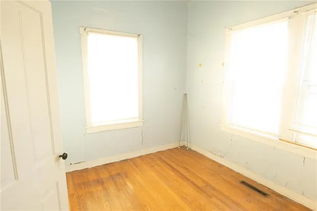 $88,400 | 1015 Corby Street, St. Joseph, MO 64501