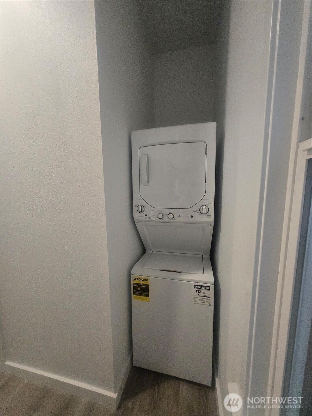 4332 University Way Northeast, Unit A Seattle, WA 98105 - Photo 8 of 20 a utility room with dryer and washer