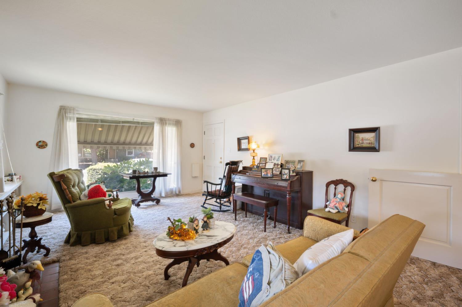 929 Capistrano Drive Salinas, CA 93901 - Photo 22 of 38