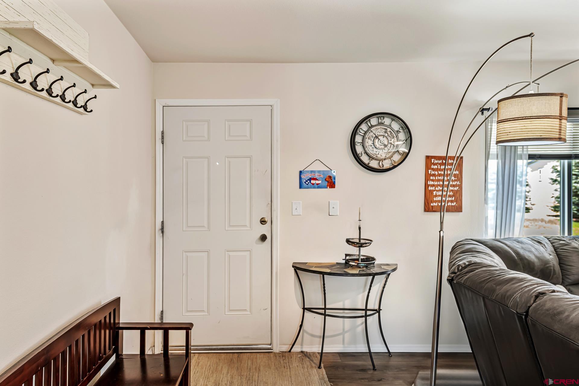 901 6530 Road, Unit 3007 Montrose, CO 81401 - Photo 5 of 33 a view of a livingroom with furniture and window