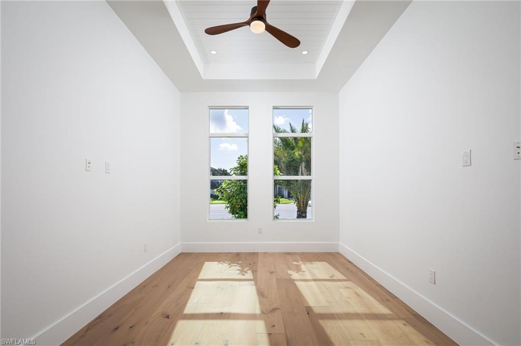 2854 Coach House Way Naples, FL 34105 - Photo 18 of 36