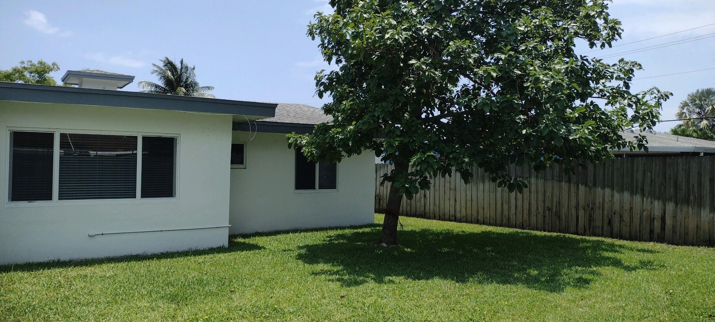 2145 Northeast 4th Court Boca Raton, FL 33431 - Photo 10 of 14 Rear Yard