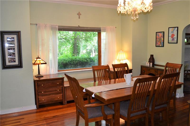 408 Cascade Road Pittsburgh, PA 15221 - Photo 11 of 25 DINING ROOM