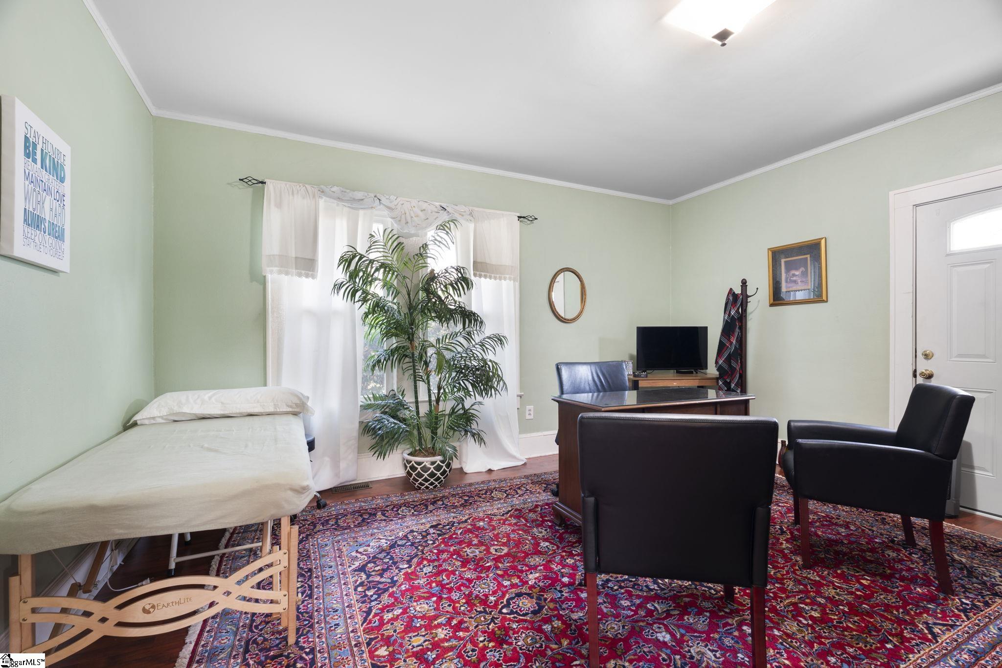 106 Memorial Drive Greer, SC 29650 - Photo 15 of 33