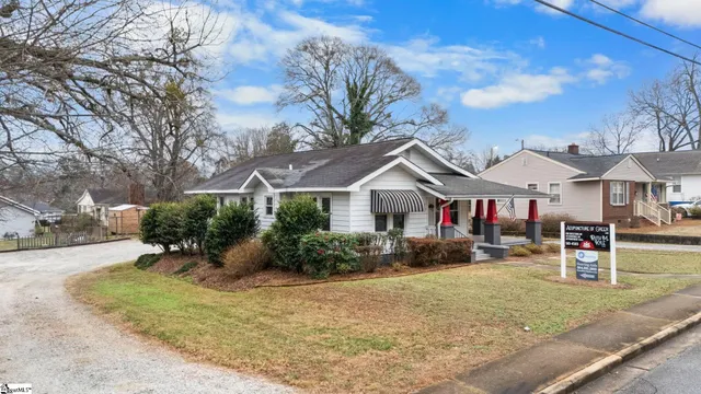 $475,000 | 106 Memorial Drive, Greer, SC 29650