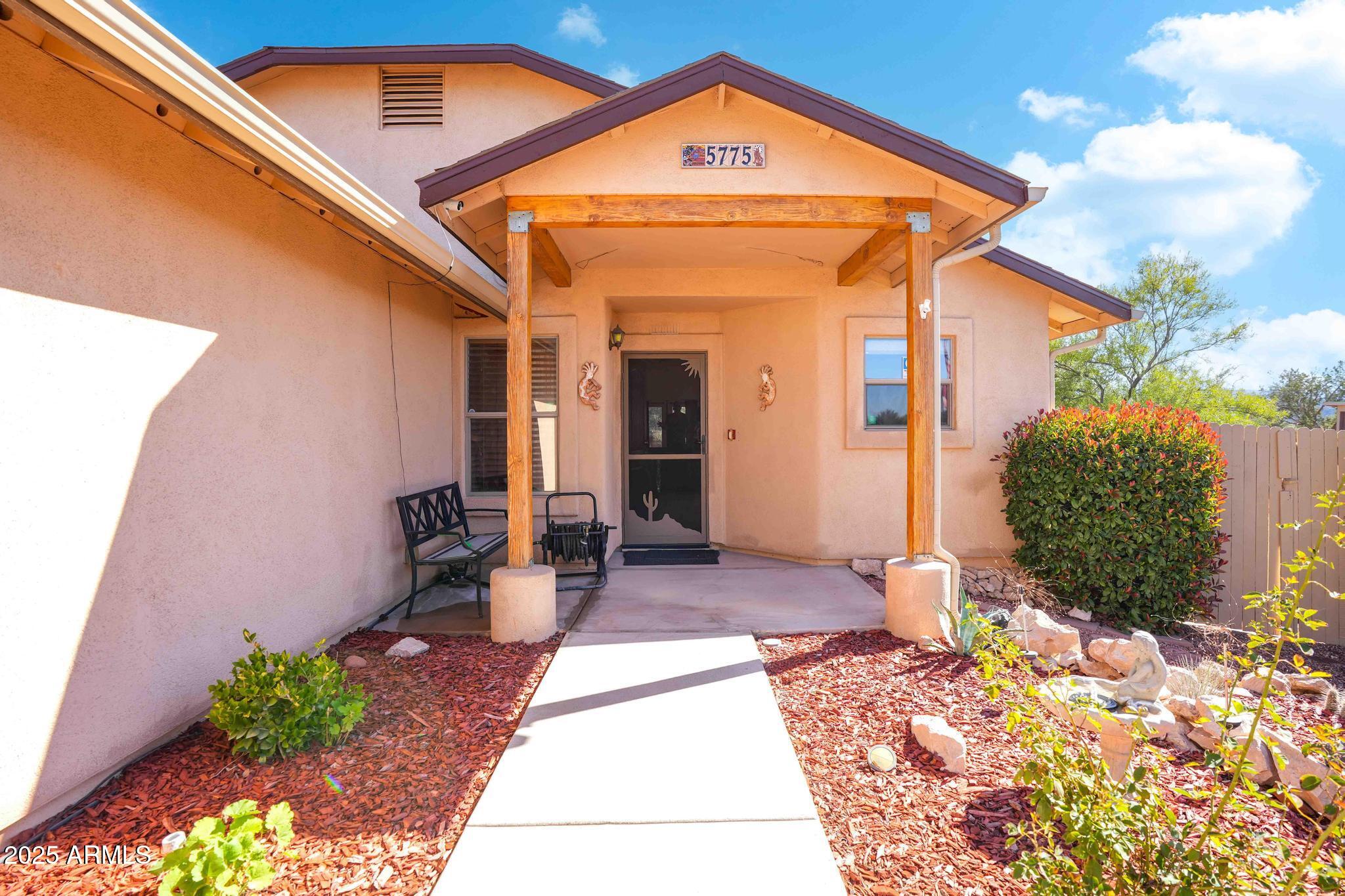 5775 North Kramer Drive Rimrock, AZ 86335 - Photo 3 of 33 a front view of a house