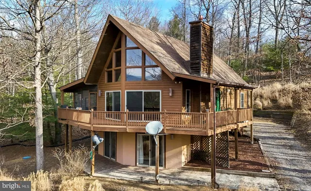 $475,000 | 80 Purple Finch Lane, Berkeley Springs, WV 25411