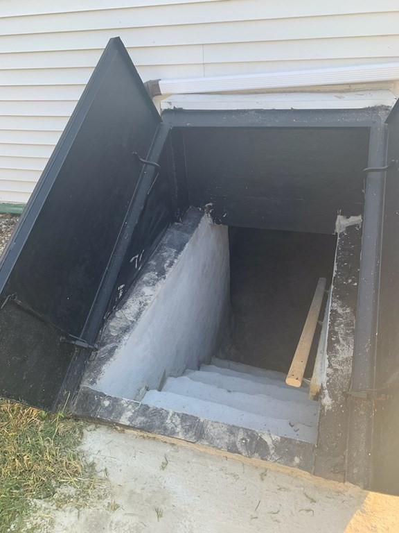 45 Boutwell Street Fall River, MA 02723 - Photo 14 of 15