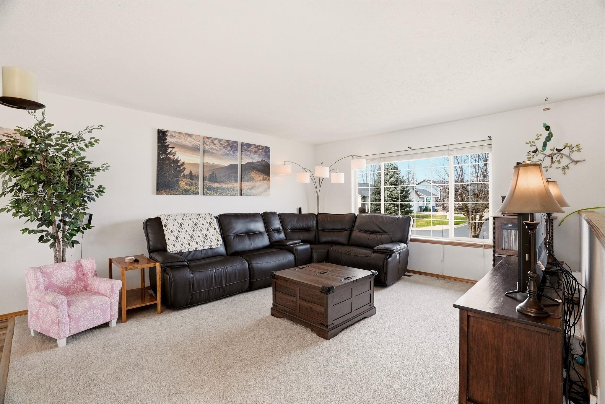 310 East Trevor Road Colbert, WA 99005 - Photo 3 of 34