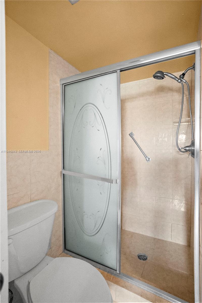 2811 North Pine Island Road, Unit 302 Sunrise, FL 33322 - Photo 4 of 6