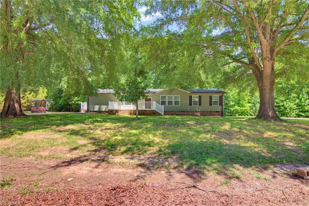 1059 Whitts Road Madison, NC 27025 - Photo 28 of 30