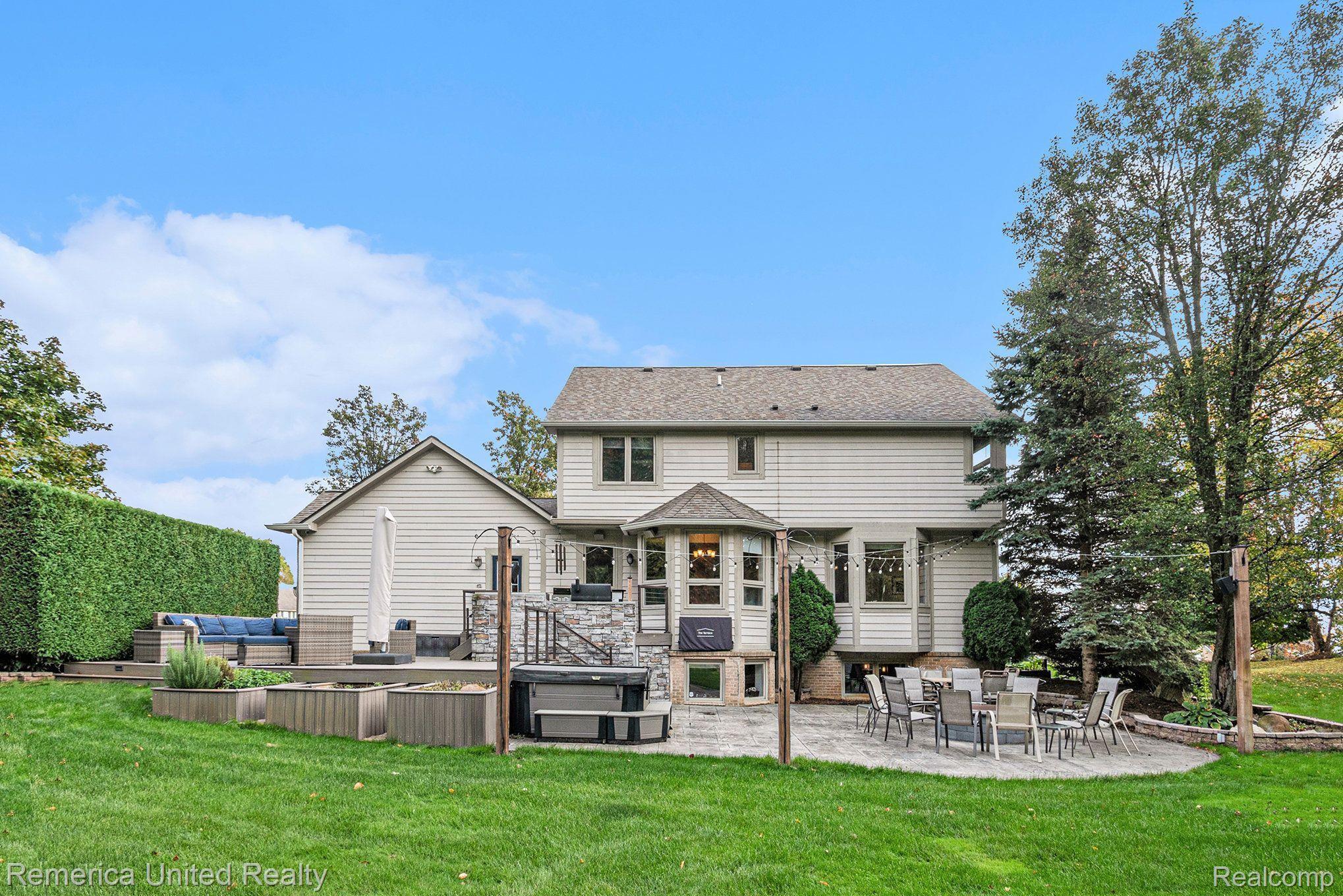 1375 Thorn Ridge Drive Howell, MI 48843 - Photo 32 of 37 Gallery Image 32