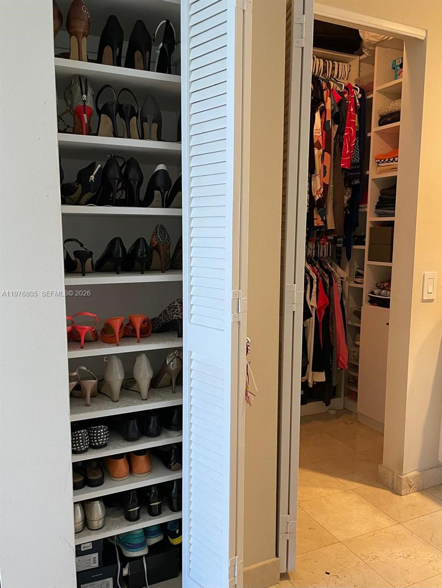 888 Brickell Key Drive, Unit 804 Miami, FL 33131 - Photo 12 of 16