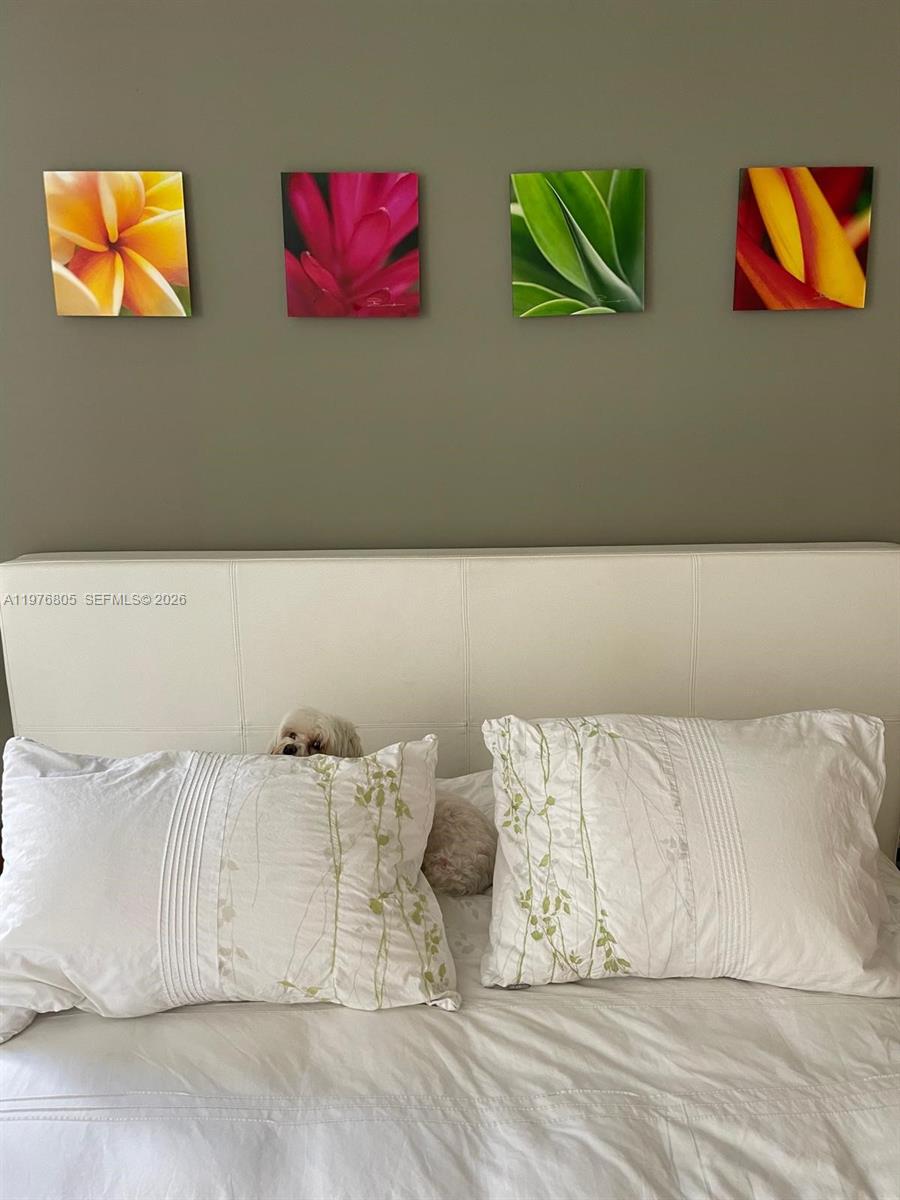 888 Brickell Key Drive, Unit 804 Miami, FL 33131 - Photo 8 of 16 Master