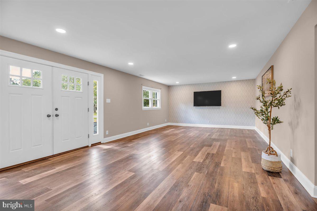 1161 Moss Mill Road Hammonton, NJ 08037 - Photo 5 of 54 Large Living Space