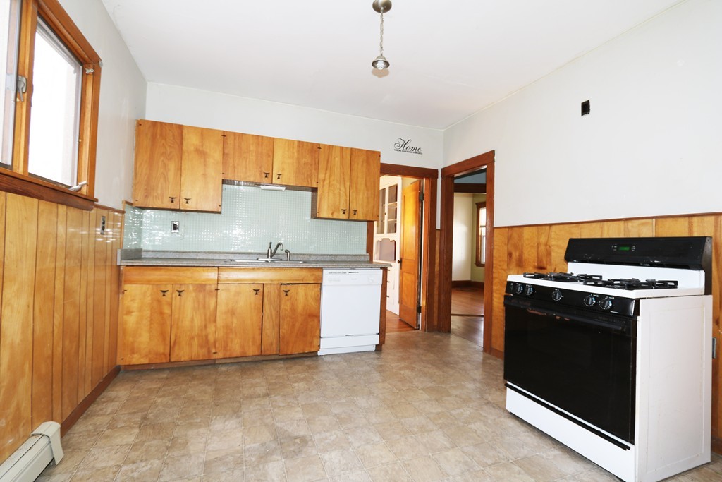 12 Preston Road Boston, MA 02132 - Photo 20 of 25