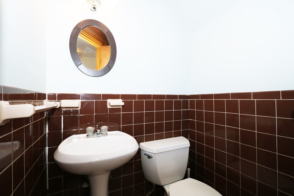 12 Preston Road Boston, MA 02132 - Photo 22 of 25