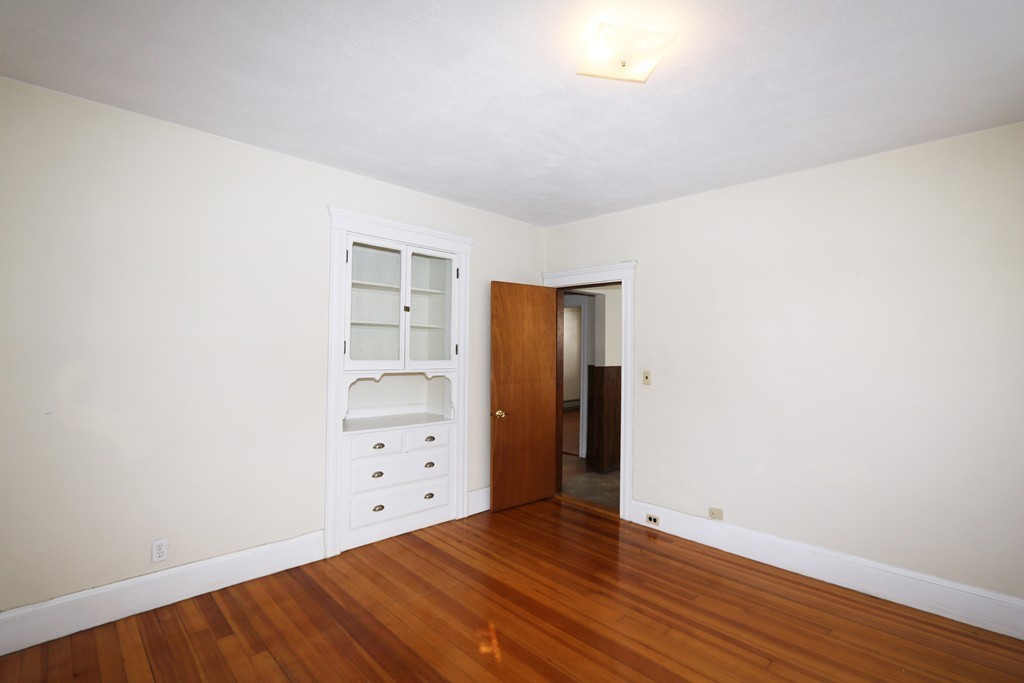 12 Preston Road Boston, MA 02132 - Photo 5 of 25