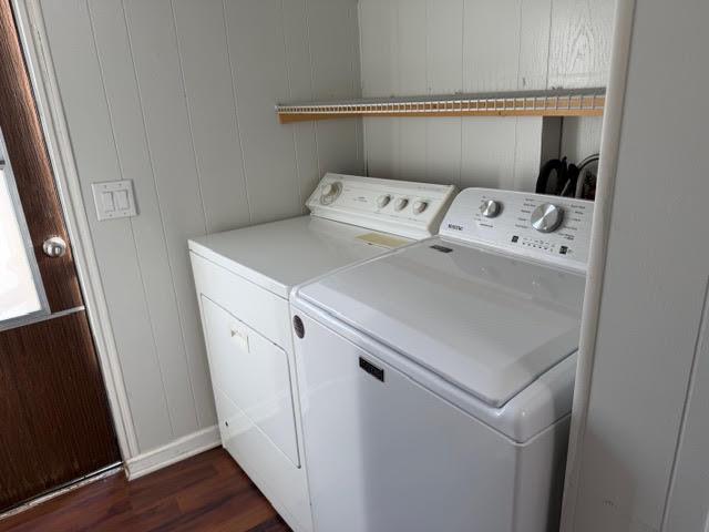 16073 Totem Drive Isleton, CA 95641 - Photo 20 of 25 a utility room with dryer and washer