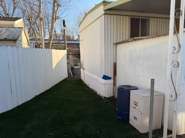 $80,000 | 16073 Totem Drive, Isleton, CA 95641