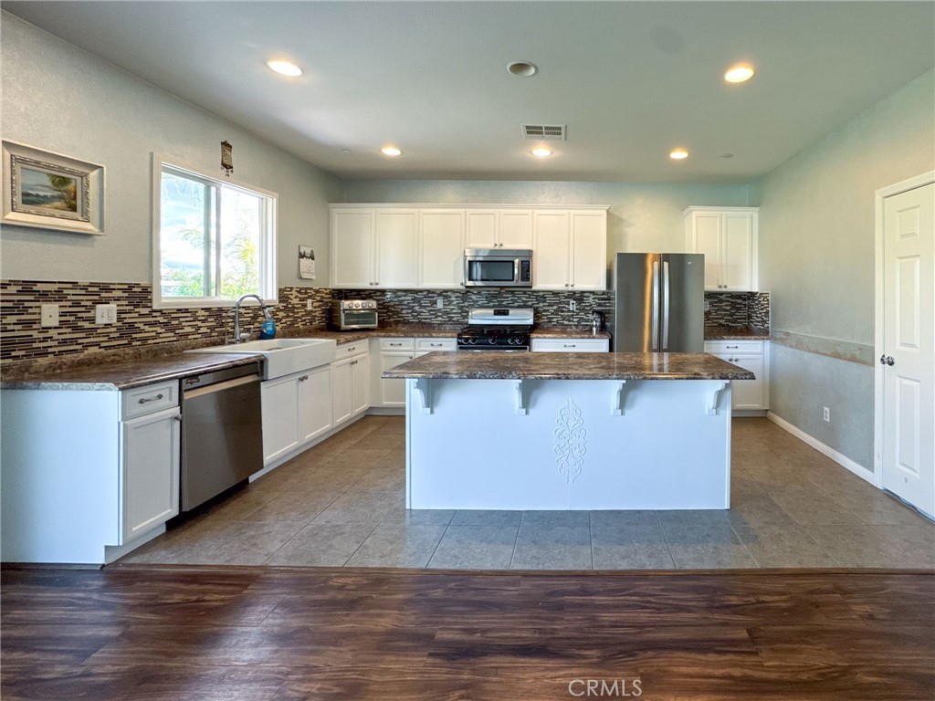 37184 Running Springs Road Murrieta, CA 92563 - Photo 12 of 68
