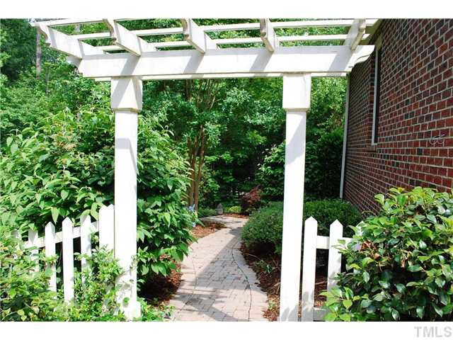 8901 Hometown Drive Raleigh, NC 27615 - Photo 22 of 25 Yard