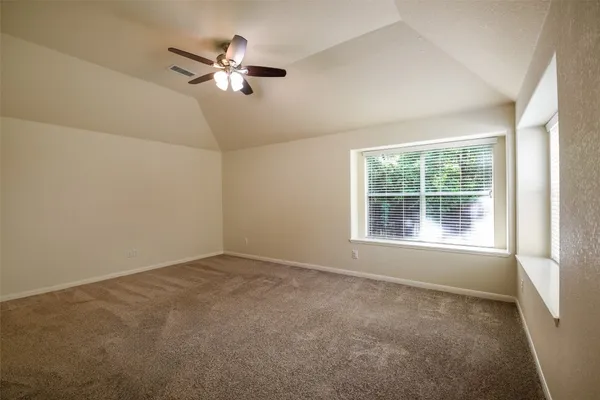 $2,550 | 22 East Hobbit Glen Drive, Conroe, TX 77384