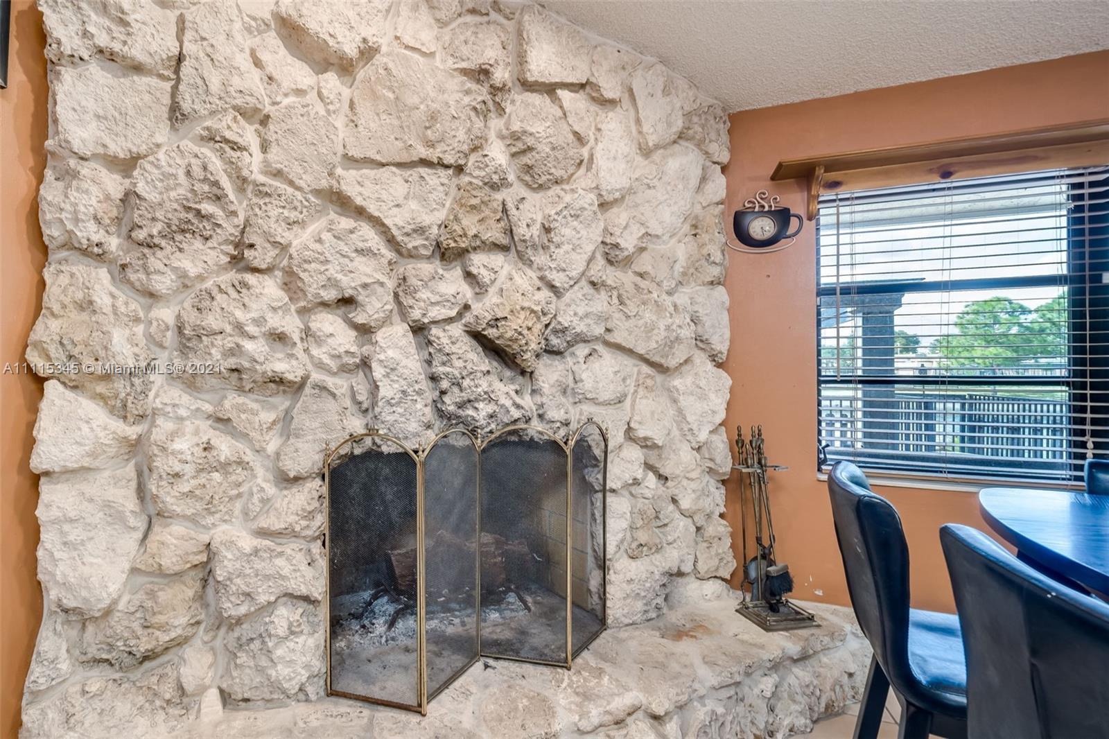 7921 Northwest 90th Avenue Tamarac, FL 33321 - Photo 23 of 69