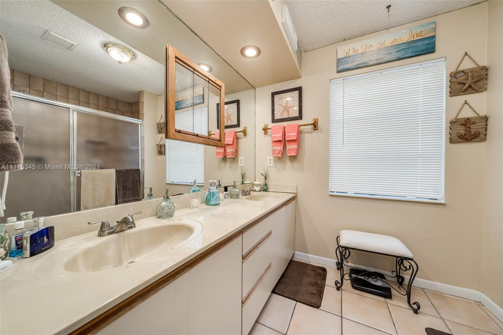 7921 Northwest 90th Avenue Tamarac, FL 33321 - Photo 30 of 69