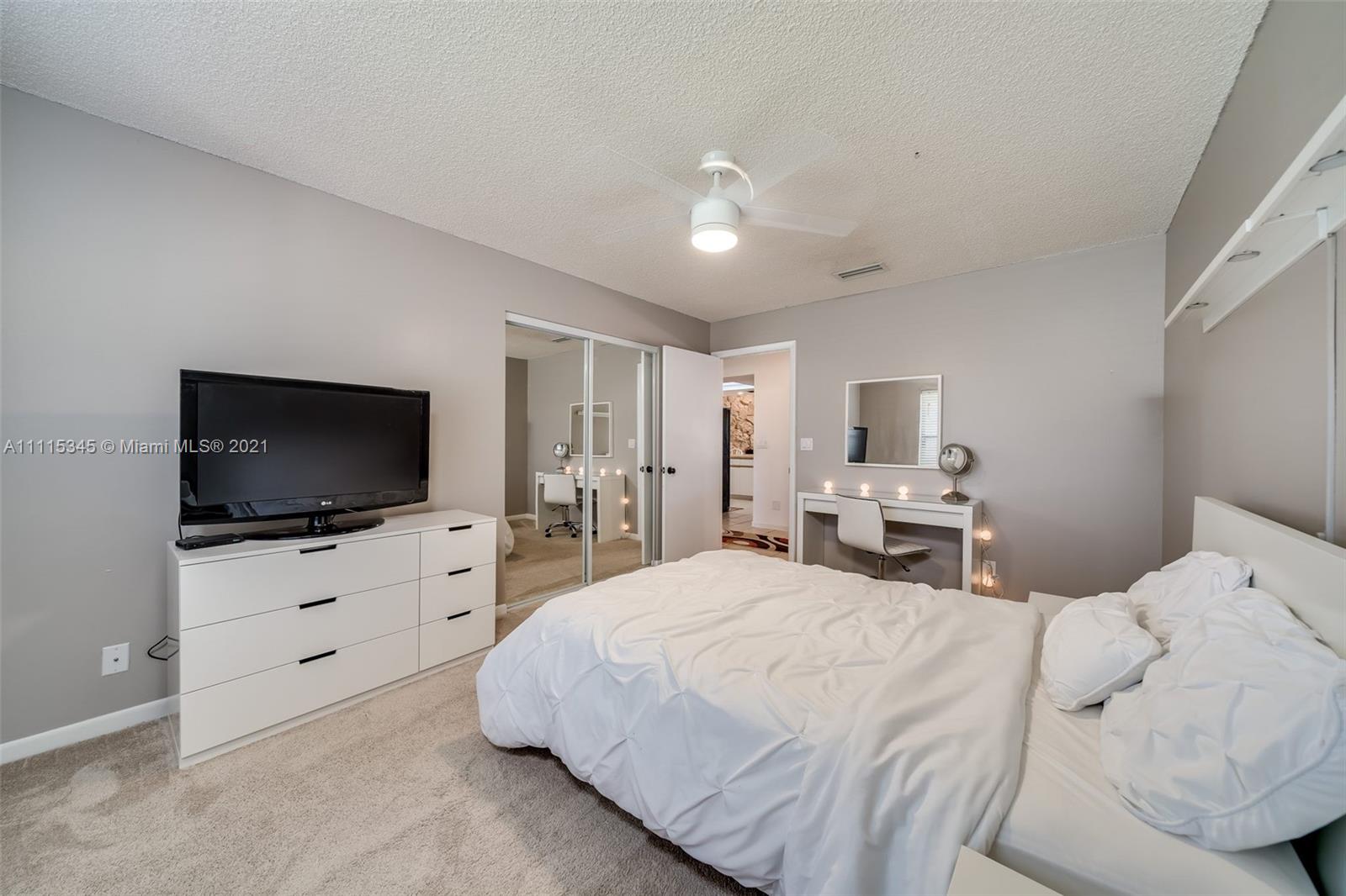 7921 Northwest 90th Avenue Tamarac, FL 33321 - Photo 36 of 69