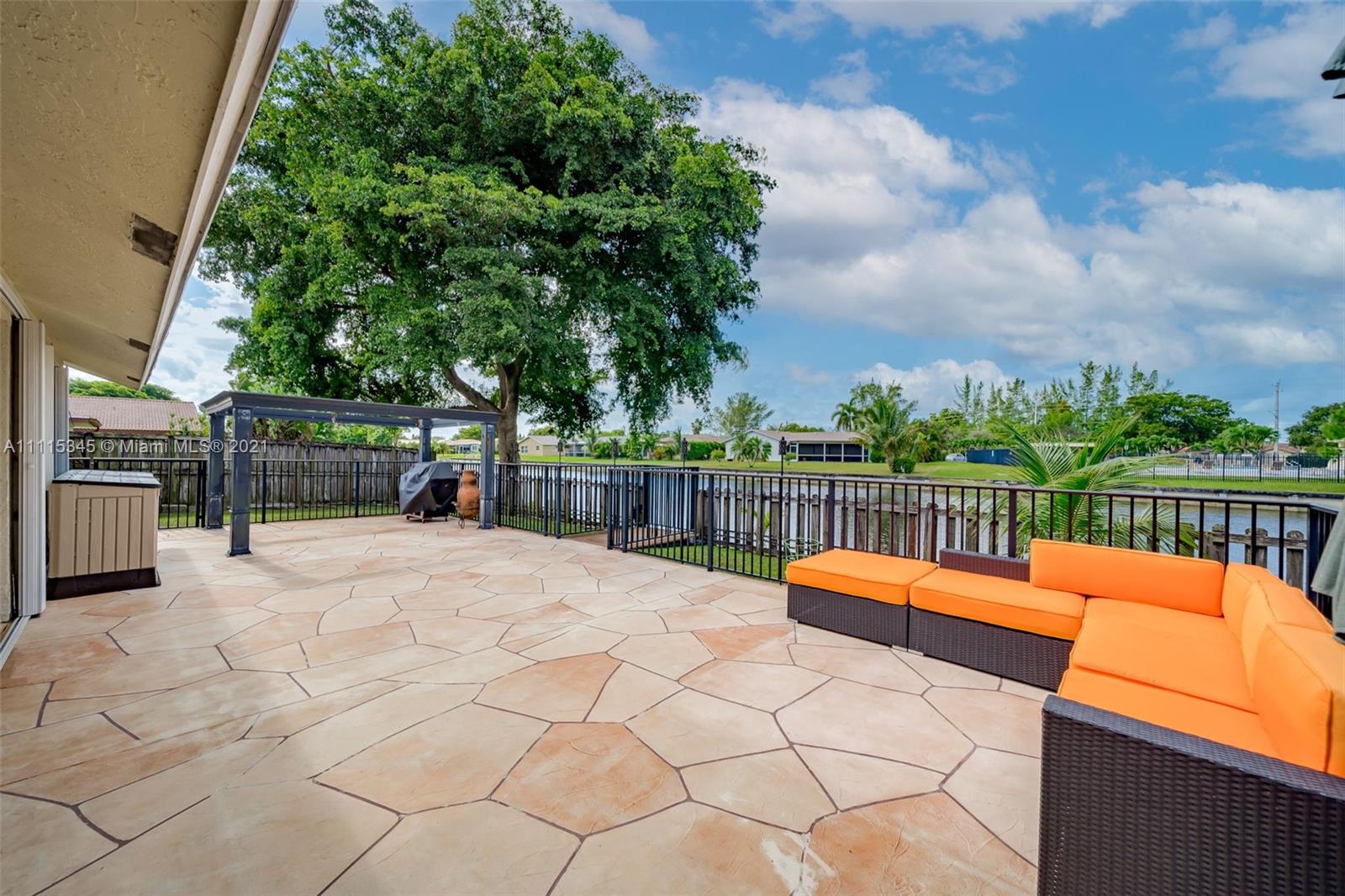 7921 Northwest 90th Avenue Tamarac, FL 33321 - Photo 42 of 69