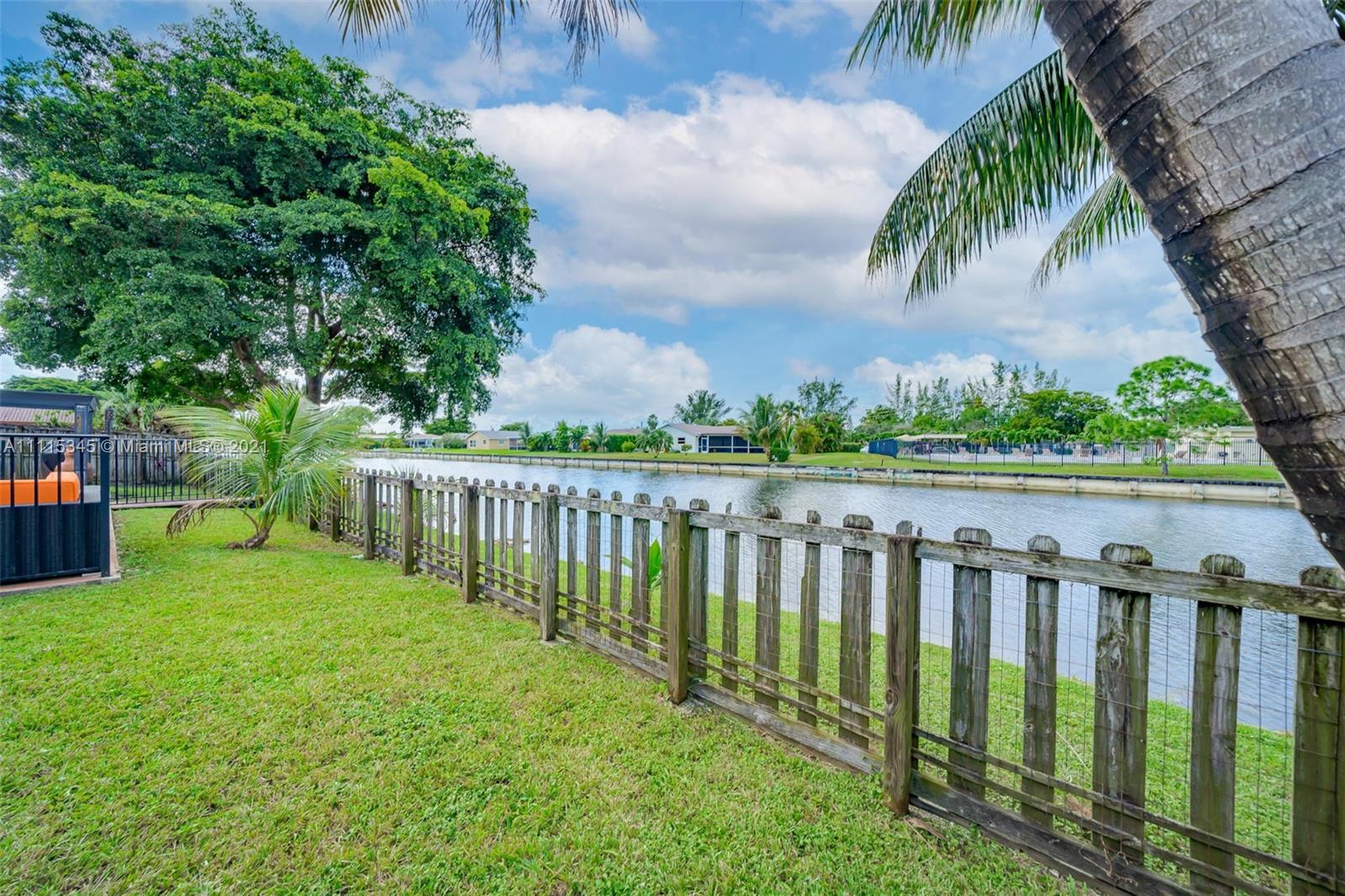 7921 Northwest 90th Avenue Tamarac, FL 33321 - Photo 54 of 69