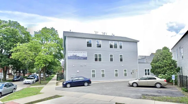 $2,000 | 2959 North Hamlin Avenue, Unit 3A, Chicago, IL 60618