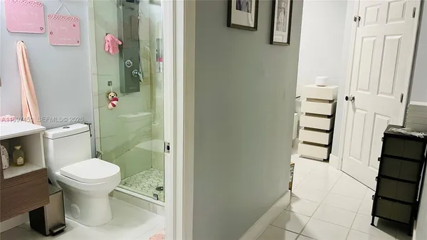 $875,000 | 18901 Northwest 77th Court, Hialeah, FL 33015