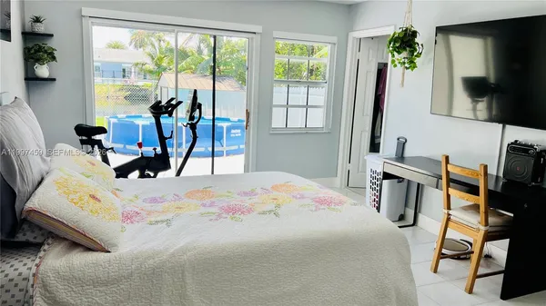 $875,000 | 18901 Northwest 77th Court, Hialeah, FL 33015