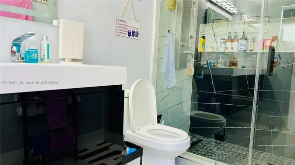 $875,000 | 18901 Northwest 77th Court, Hialeah, FL 33015