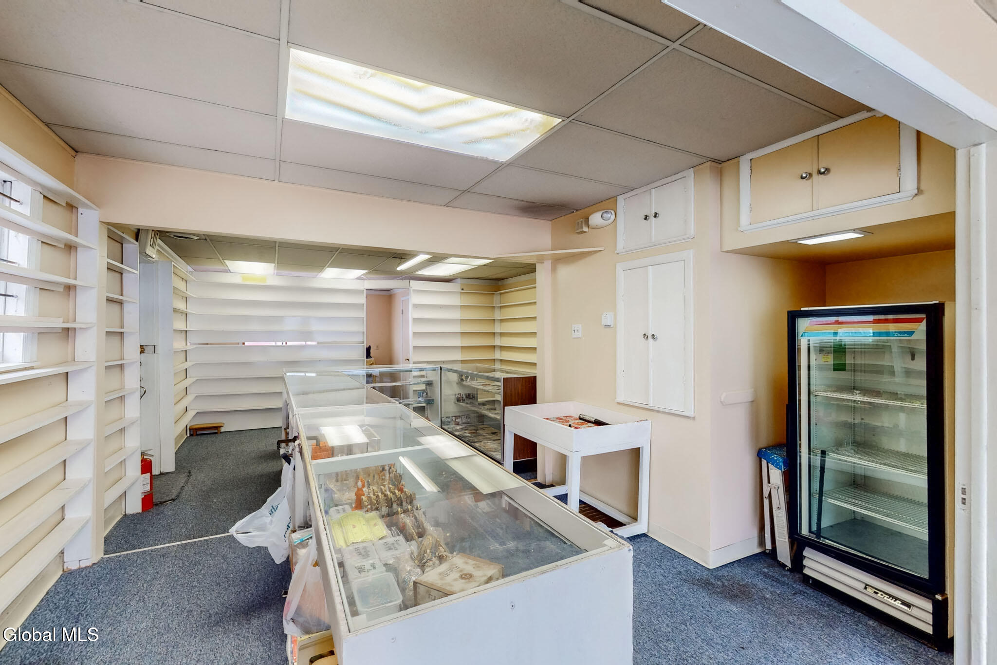 1564 Becker Street Schenectady, NY 12304 - Photo 13 of 22 NON LOGO-12